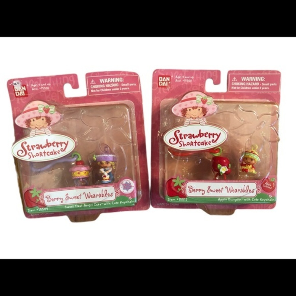 New Strawberry Shortcake Berry Sweet Wearables Two
